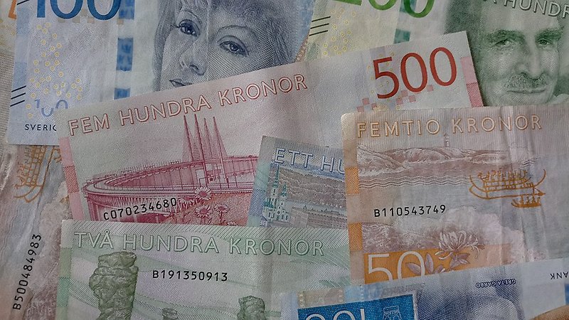 Foto på pengar, svenska sedlar i olika valörer